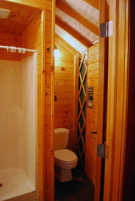 yurt-bathroom-shower_536x800